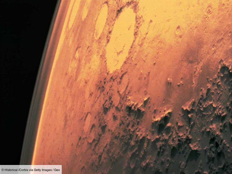 Exploration martienne: la sonde InSight dévoile un secret enfoui sous les cratères de Mars