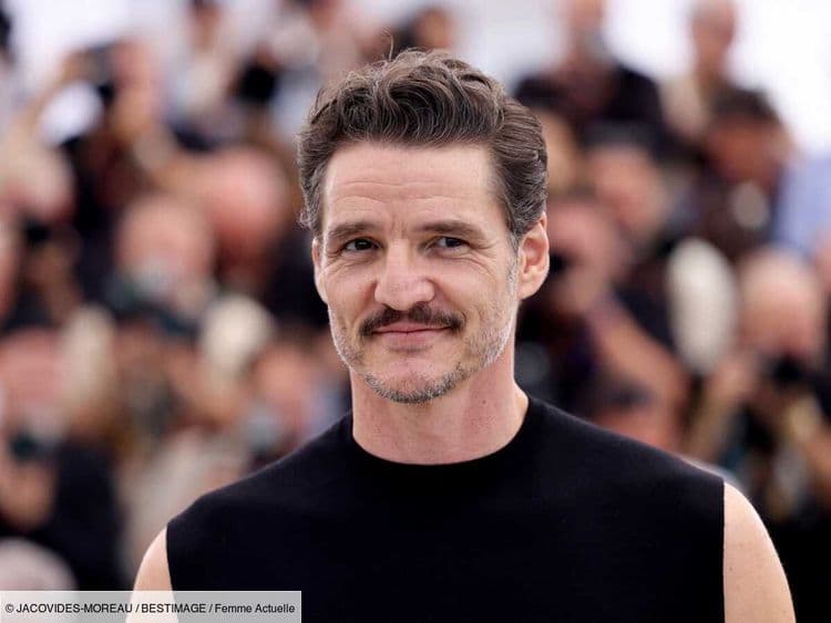 “Qu’est-ce qu’il est humble” : l'acteur Pedro Pascal aperçu en classe éco pour venir à Cannes