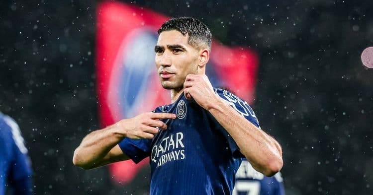 Achraf Hakimi en boîte de nuit avec des joueurs du Barça !