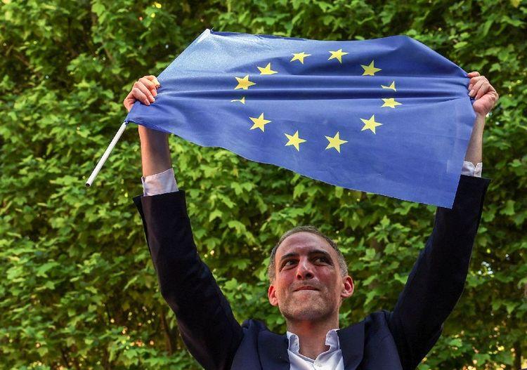 Glucksmann prépare un "appel de résistance" contre l'extrême droite européenne