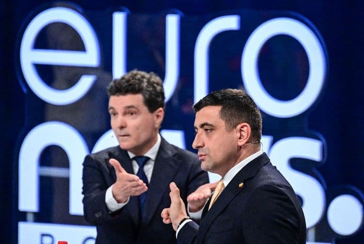 La Roumanie aux urnes pour un duel présidentiel serré