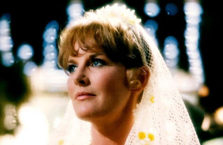 Petula Clark : 5 choses à savoir sur l’interprète de « Downtown »