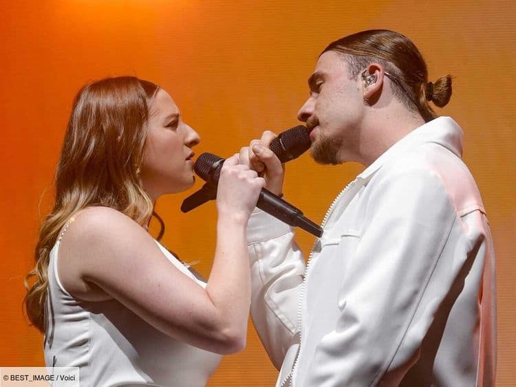 "C'est fou !" : Héléna aperçue aux côtés de Pierre Garnier lors d’un concert, elle se confie sur le temps qu’elle passe en public avec lui !