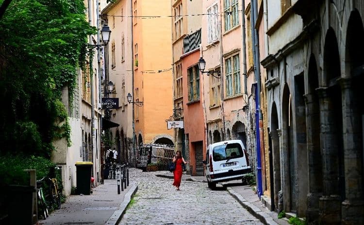 Les véhicules en transit bannis du centre de Lyon à partir de samedi