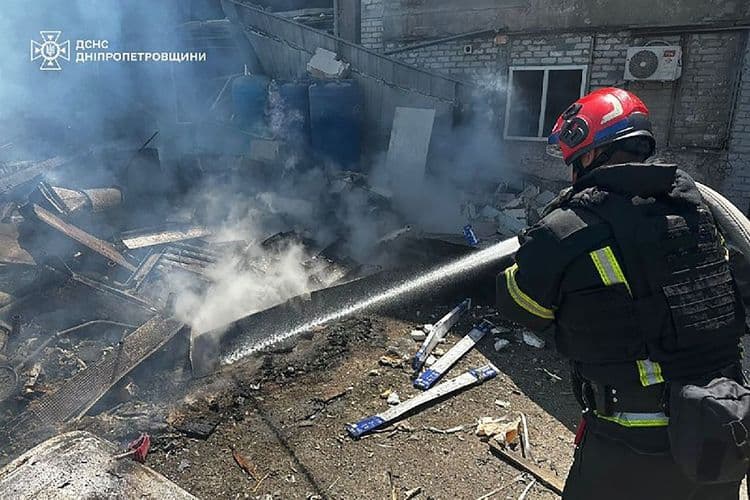 Ukraine: 19 morts dans des frappes russes dans la région de Dnipropetrovsk