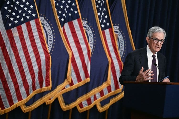 Aux Etats-Unis, la Fed maintient ses taux, Trump dénigre Powell