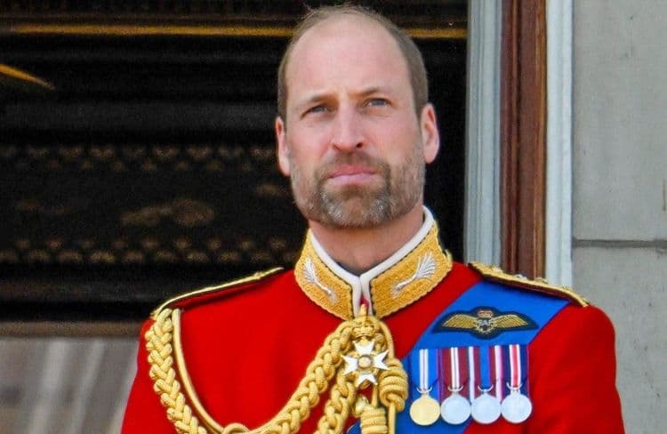 Le prince William en deuil : l’un de ses proches décède après avoir avalé une abeille