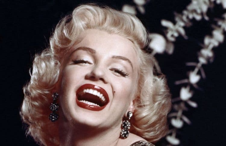 Parfumer ses sourcils comme Marilyn Monroe : la fausse bonne idée qui refait surface sur TikTok