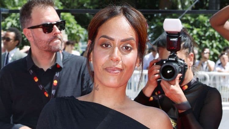 "Diam's a toujours été très..." : Amel Bent (39 ans) sans détours après avoir côtoyé la rappeuse