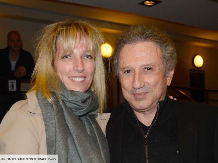 Michel Drucker : la délicate attention de Stéfanie, sa fille adoptive, qui lui a redonné le sourire durant son hospitalisation