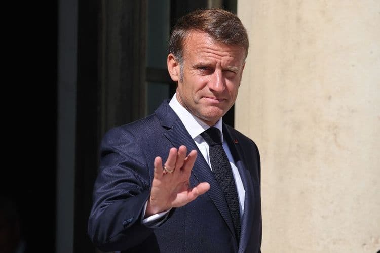 Macron attendu à Roquefort sur fond de guerre commerciale avec Trump