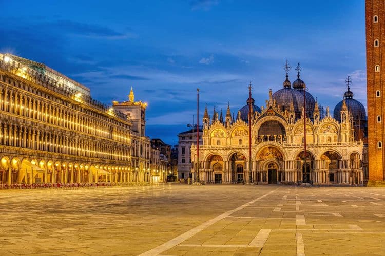 Venise : cet édifice recherché depuis des siècles a été retrouvé sous la place Saint-Marc !