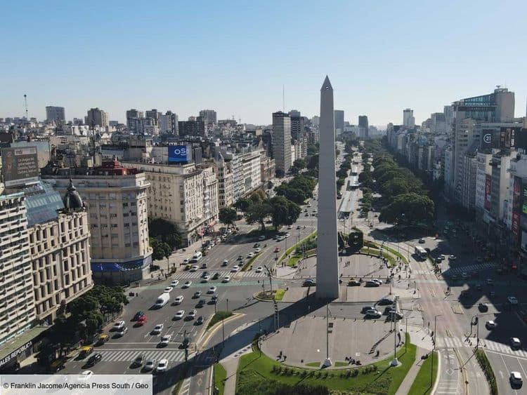 Symbole de Buenos Aires, l’Obélisque se visite désormais grâce à un ascenseur