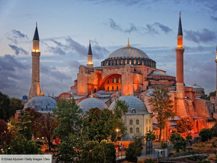 Restauration de Sainte-Sophie à Istanbul, transformation d'Airbnb et autres actualités Voyage... le tour du monde en 80 secondes