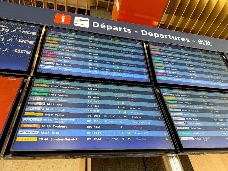 Panne à l'aéroport de Paris-Orly, la DGAC demande l'annulation de 15% des vols lundi