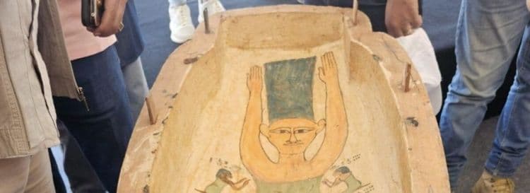 Marge Simpson sur un sarcophage égyptien ? Une découverte fascinante !
