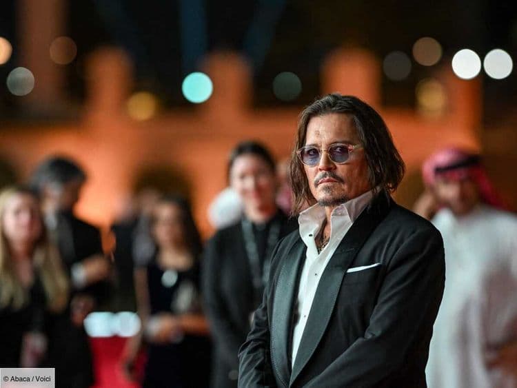 “Ces enfoirés qui te mentent” : Johnny Depp revient sur son procès face à Amber Heard et dénonce la trahison de certains proches dans l’affaire
