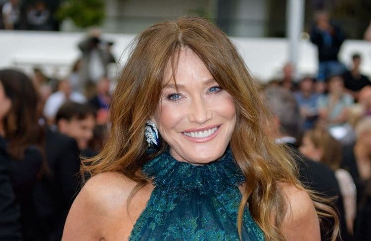 Carla Bruni se confie sur la notoriété de sa fille Giulia, 13 ans, sur les réseaux sociaux