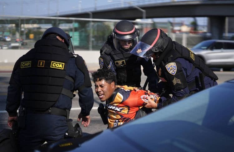 Que se passe-t-il à Los Angeles où manifestants et forces de l’ordre s’affrontent ?