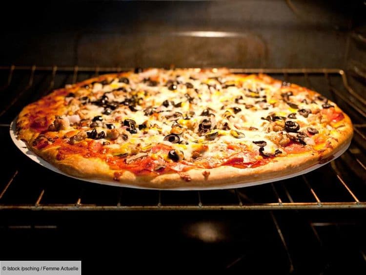 Comment cuire la pizza dans un four traditionnel : la méthode du champion du monde