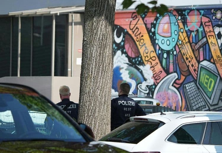 Un ex-élève tue dix personnes dans un établissement scolaire en Autriche