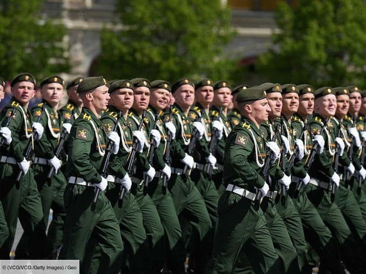 Année après année, les parades russes se transforment en "défilés de la misère" militaire