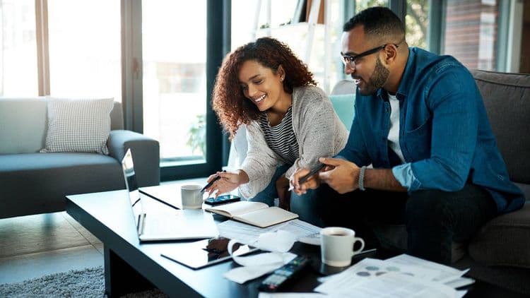 Prêt immobilier : comment renégocier votre crédit en ligne et sans frais ?