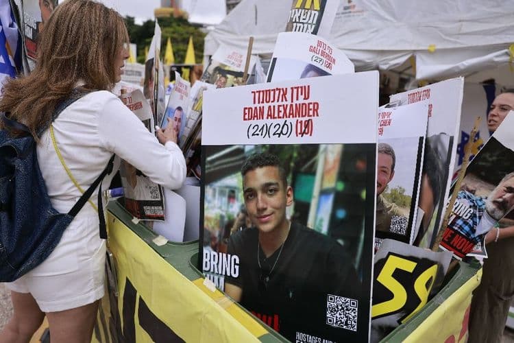 Le Hamas libère l'otage israélo-américain Edan Alexander