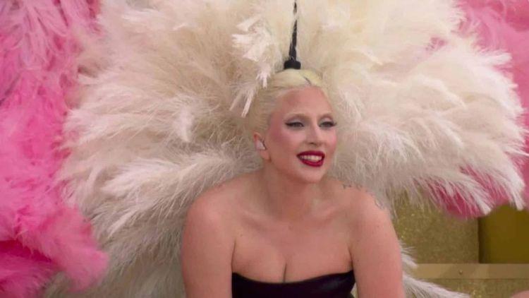 "Nul, gênant" : Lady Gaga se fait détruire par les internautes après sa performance pour l’ouverture des JO, c’est choquant !