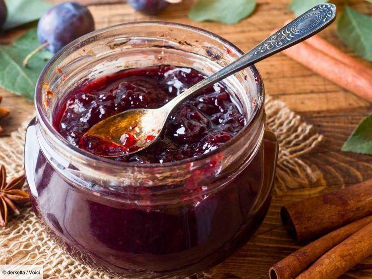 Confiture de prunes : la recette délicieusement fruitée, idéale pour pimper vos tartines