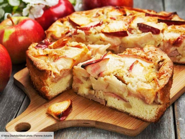 Pas de balance de cuisine ? La méthode 777 pour un gâteau aux pommes très facile