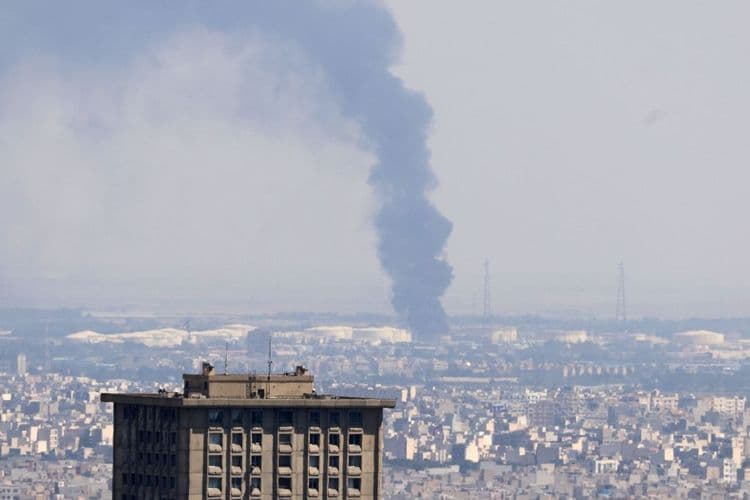 Israël a détruit deux sites de centrifugeuses en Iran selon l'AIEA, Khamenei va s'exprimer
