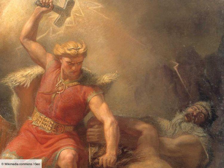 Thor, dieu du tonnerre dans la mythologie nordique