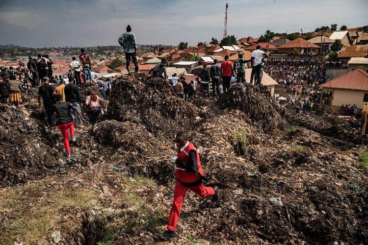 Effondrement d'une décharge en Ouganda: le bilan monte à 18 morts