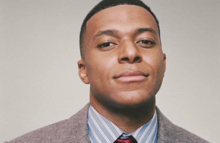 Kylian Mbappé incarne les premiers looks Dior par Jonathan Anderson : la vidéo fait sensation sur les réseaux