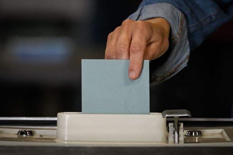 Municipales Paris-Lyon-Marseille: le camp gouvernemental face à ses divisions internes