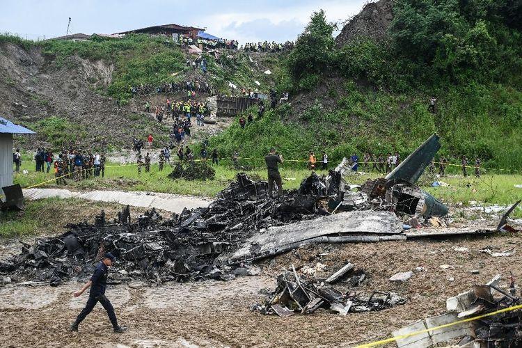Crash d'un avion au Népal:18 morts, le pilote seul survivant