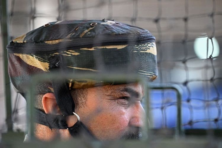 Inde/Pakistan: la détente se précise, un prisonnier indien rendu à son pays