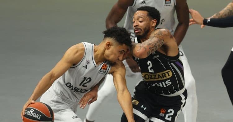 Paris retombe dans ses travers