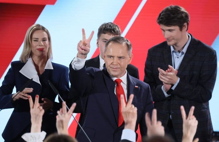 En Pologne, le nationaliste Karol Nawrocki élu président : l’avortement un peu plus menacé