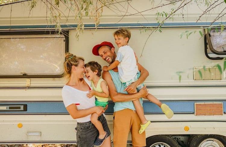 Qu’est-ce que la méthode « 30/30 », qui aide les parents à profiter de leurs vacances ?
