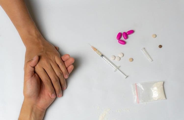 Sous substance. Samantha, 57 ans : « Accro à l'héroïne, mes enfants m’ont donné le courage d’en sortir »