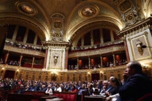 Déserts médicaux: le Sénat s’empare d’un texte sensible, écarte une répartition des médecins