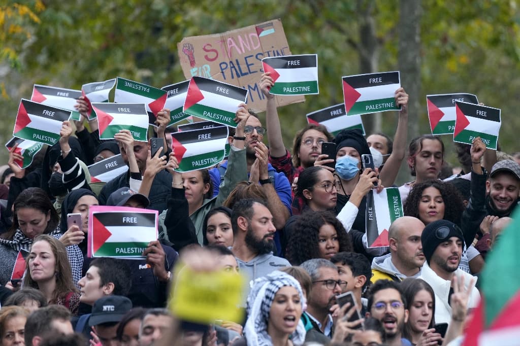 L’interdiction en France des manifestations propalestiniennes en question