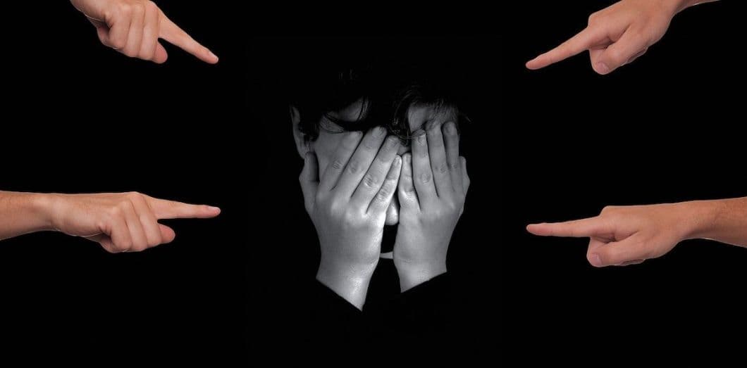 Pourquoi certains enfants deviennent des harceleurs
