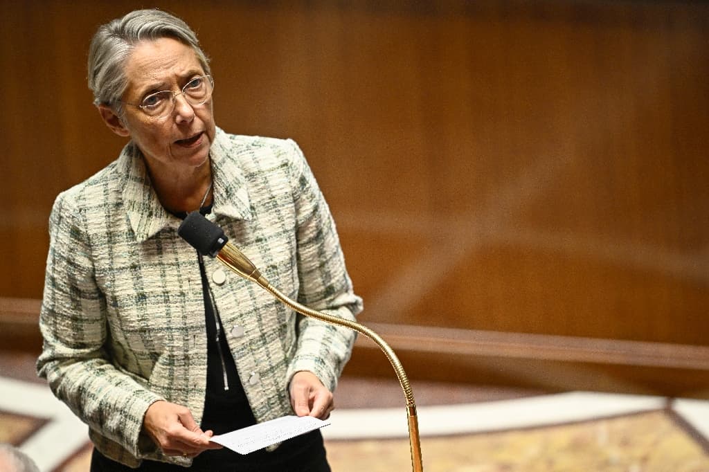 Budget 2024: Borne dégaine déjà le 49.3, RN et LFI déposent des motions de censure