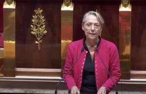 Les collèges des quartiers défavorisés ouvriront de 8h à 18h, et les écoles dès la mi-août dès la prochaine rentrée