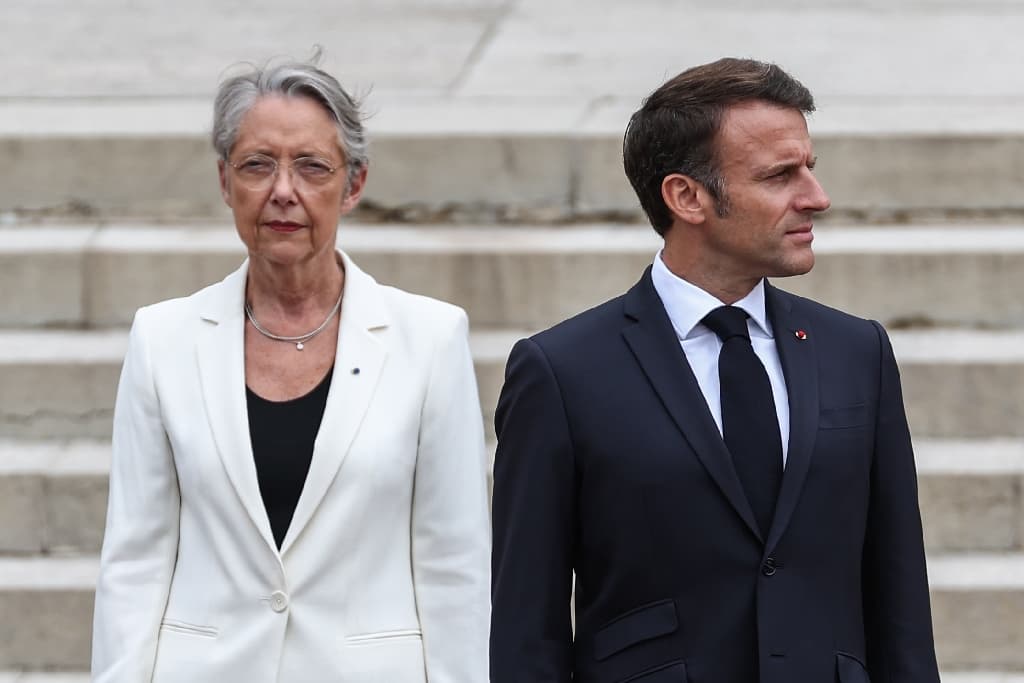 Popularité: Macron et Borne en légère baisse