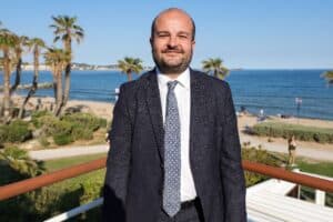 Le maire de Fréjus, dans la tourmente, garde le soutien du RN