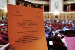 Immigration: les associations dénoncent un « festival des horreurs » au Sénat
